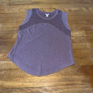 Purple round hem cotton muscle tee with lace yolk